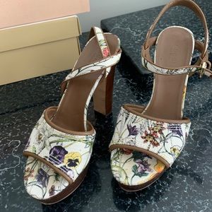 Gucci Shoes Floral print wedge